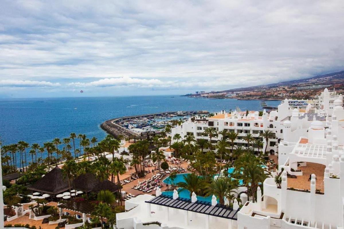 Cozy Apartment In The Center Of Costa Adeje On The 1St Coastline Exterior foto